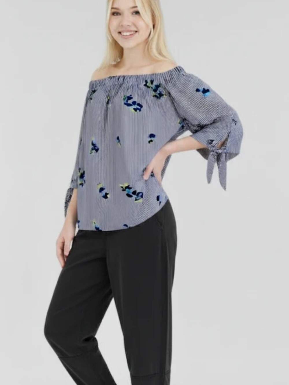 Sensational collection, blouse, blue roses, striped sleeves tie this is …